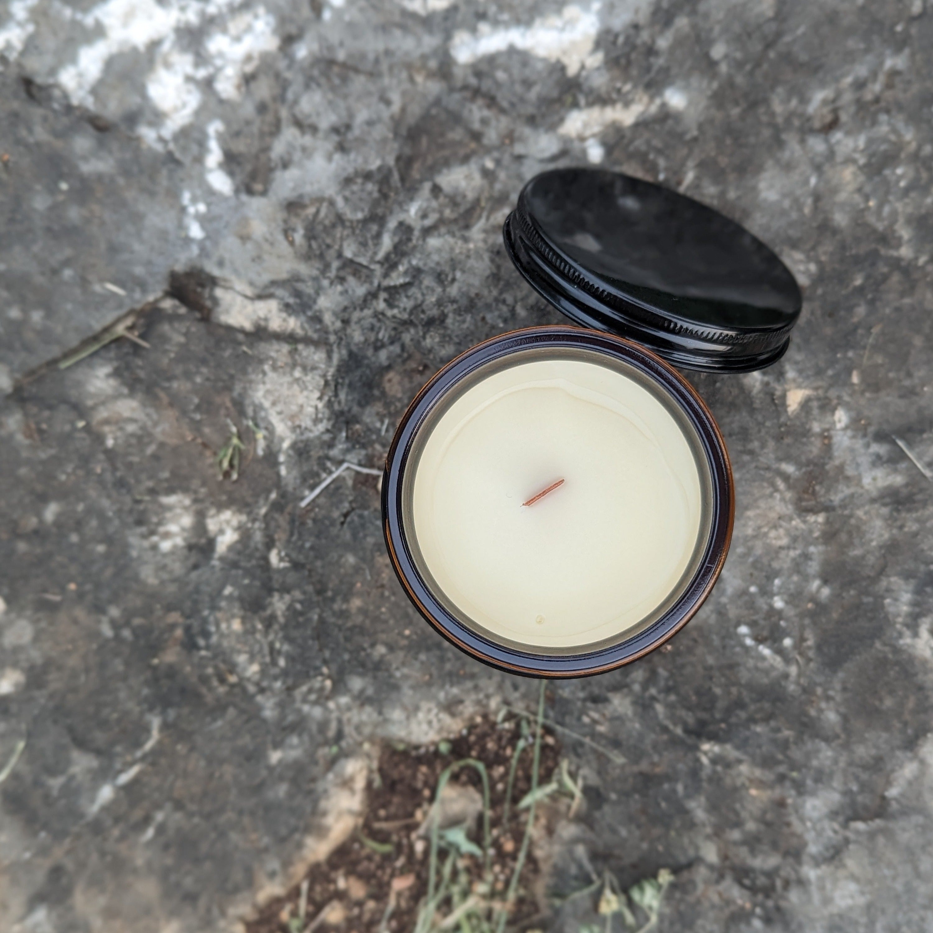 8oz Natural Beeswax Candle - Oud Patchouli and Resins